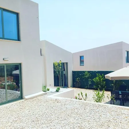Beautiful 2 Bedroom With Mountain Views Вилла